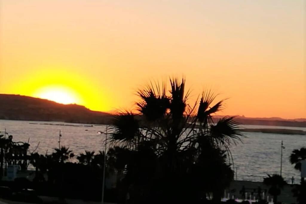 Sunshine Holiday Apartment 5 With Spectacular Seaviews St. Paul's Bay Ngoại thất bức ảnh